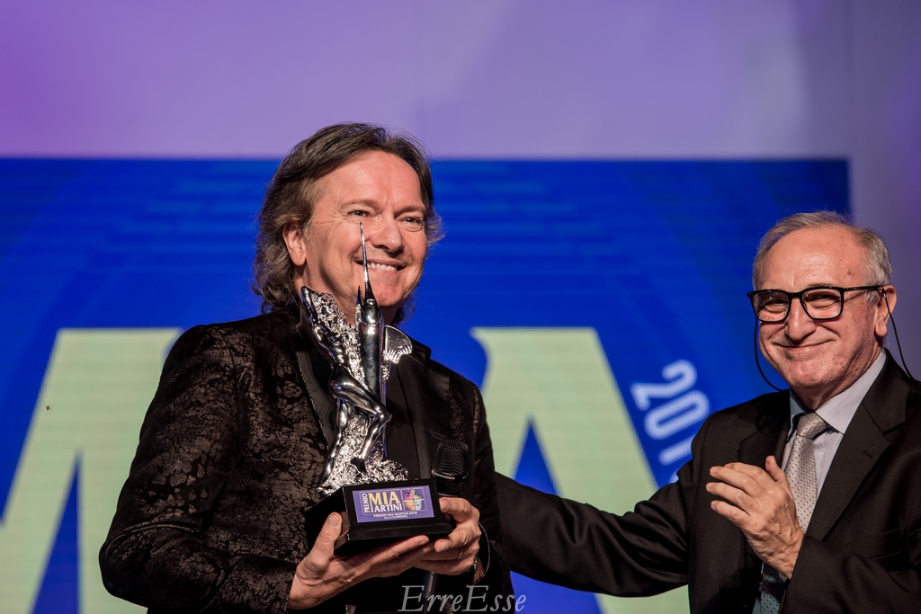 A BAGNARA  RED CANZIAN riceve il Premio Mia Martini alla Carriera 2018